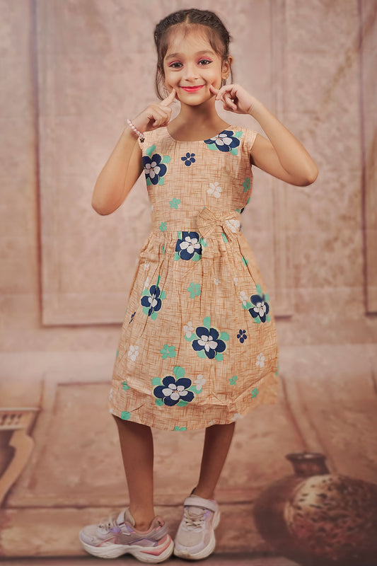 Pariari Girls Sleeveless Amber Flower Pop Dress
