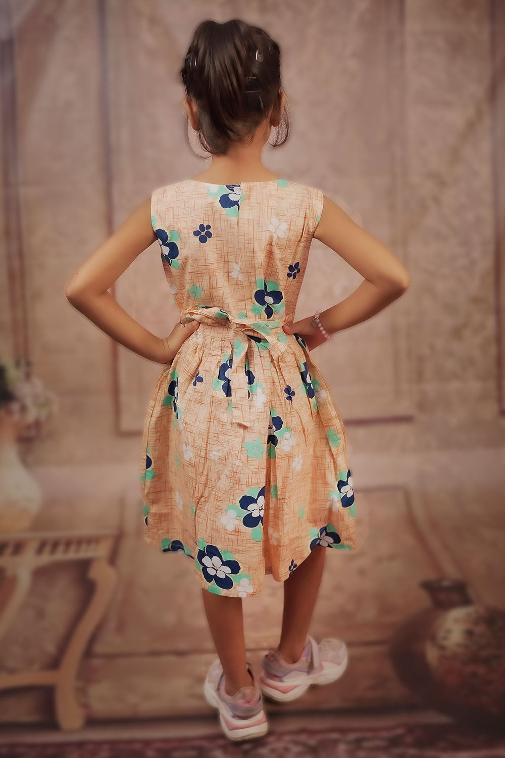 Pariari Girls Sleeveless Amber Flower Pop Dress
